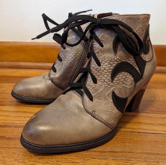Spring Step L'Artiste taupe grey python western lace up boots - Picture 1 of 8